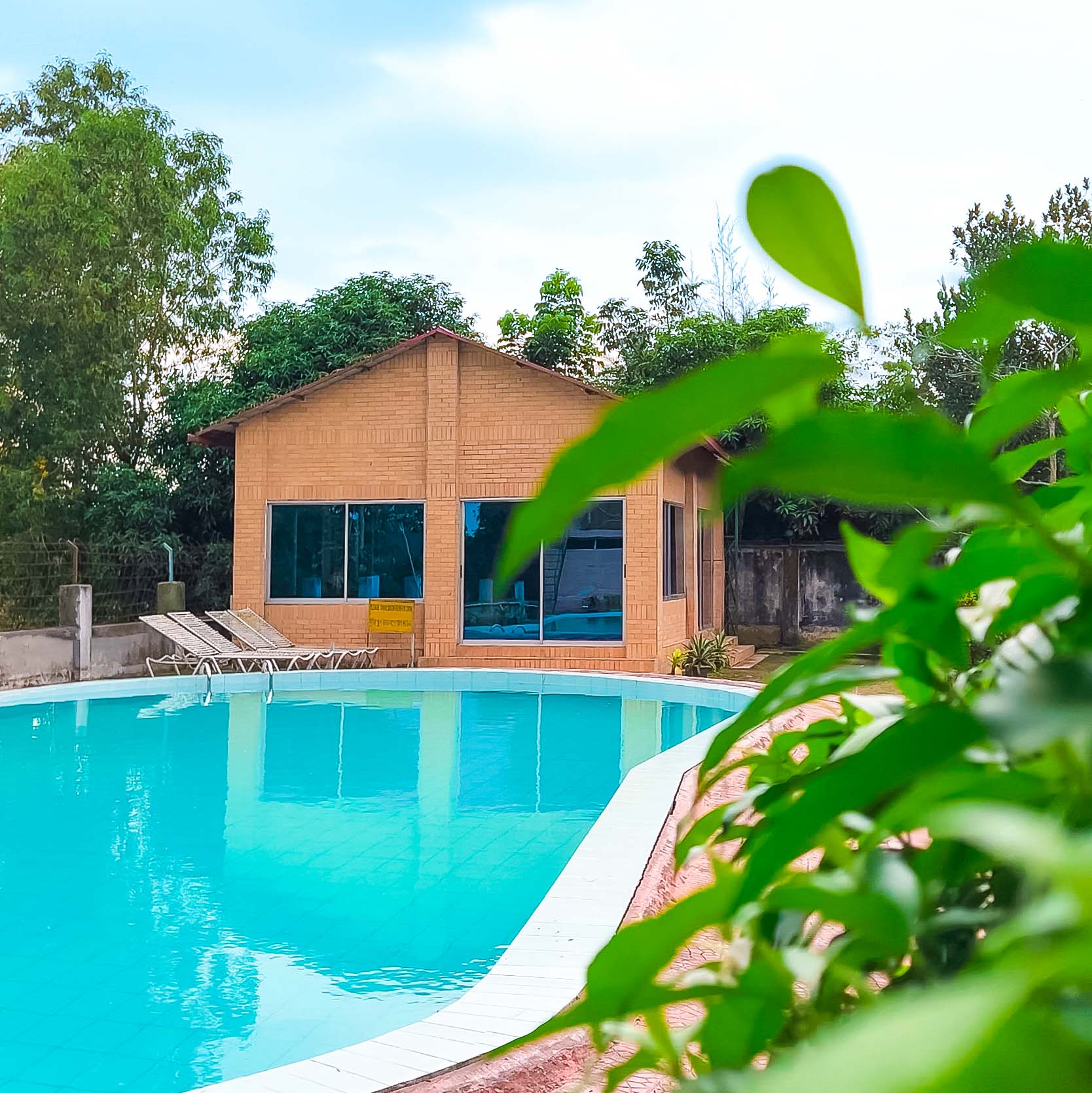 Swimming Pool Square